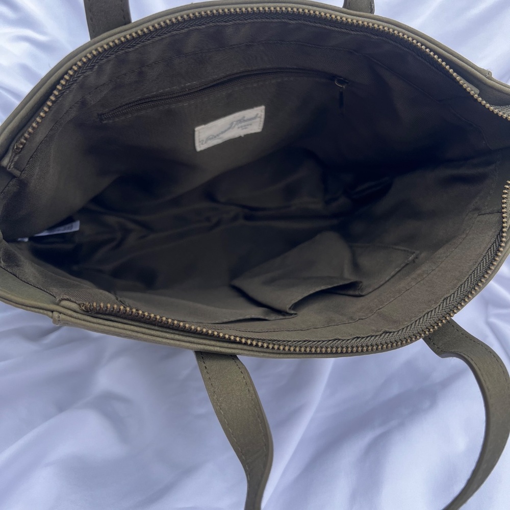 Handbag-Universal Thread Goods Bitco. - image 3